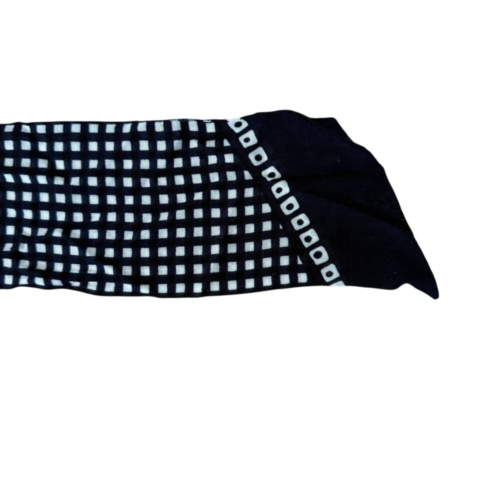 Women's black and white square patterned rectangle scarf tie - Picture 4 of 4